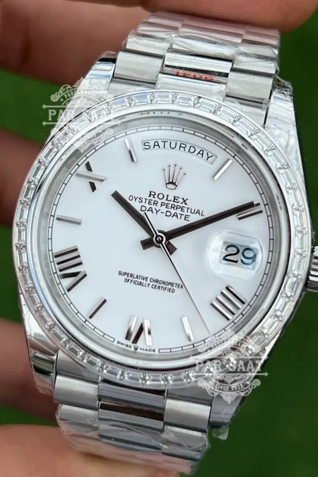 Rolex Day-Date Beyaz Kadran Taşlı Bezel Roma