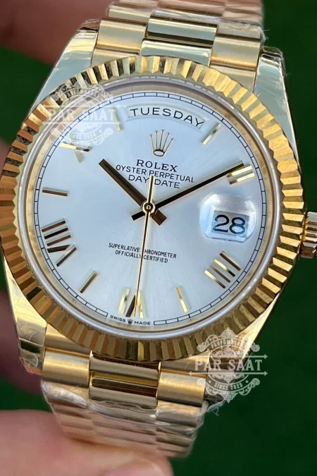 Rolex Day-Date Altın Gümüş Kadran Romen Rakam